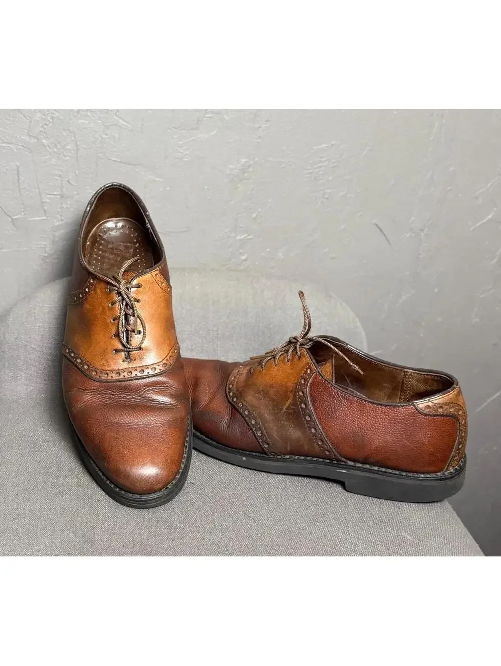 Vintage Brown Two-Tone Brogues or Saddle Shoes size 9 men or 10.5 women Vibram